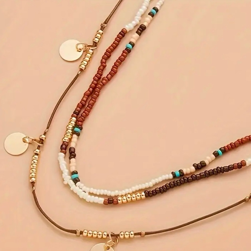 ⭐️BOUTIQUE DESIGNER TRIPLE STRAND NECKLACE⭐️NEW ADDITION - Picture 3 of 4